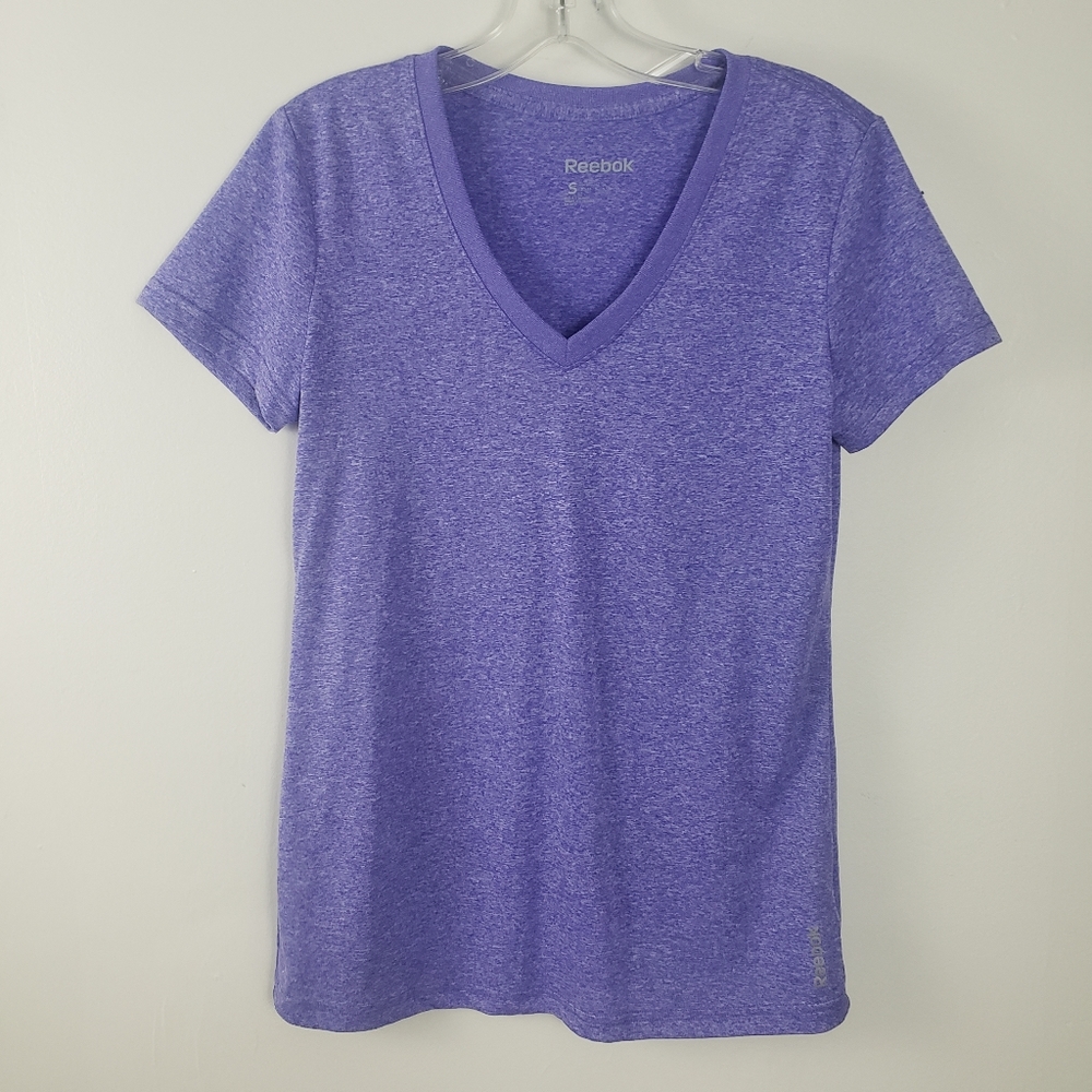 Reebok short sleeve vneck tshirt